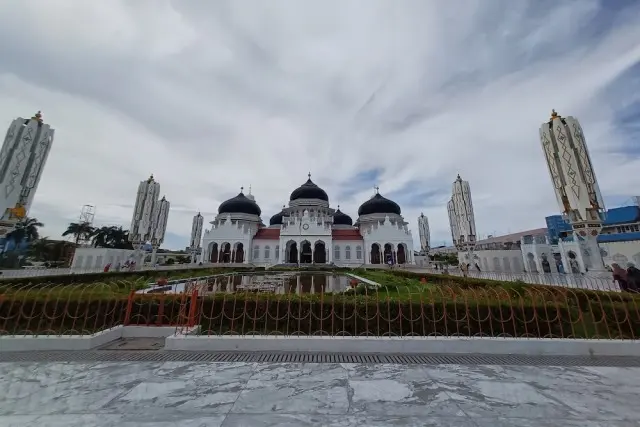 Daya Tarik Wisata di Masjid Raya Baiturrahman