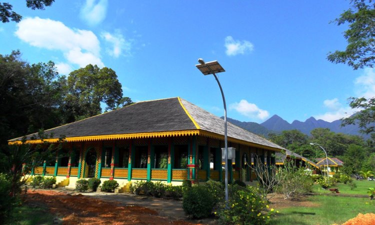 Objek Wisata Terdekat dari Museum Linggam Cahaya