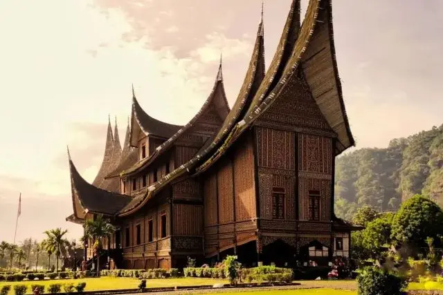 Sejarah Istano Basa Pagaruyung di Tanah Datar