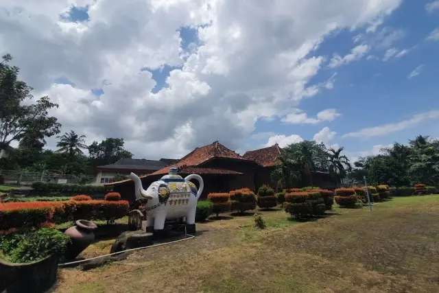 Wisata Sejarah Museum Balaputra Dewa di Palembang