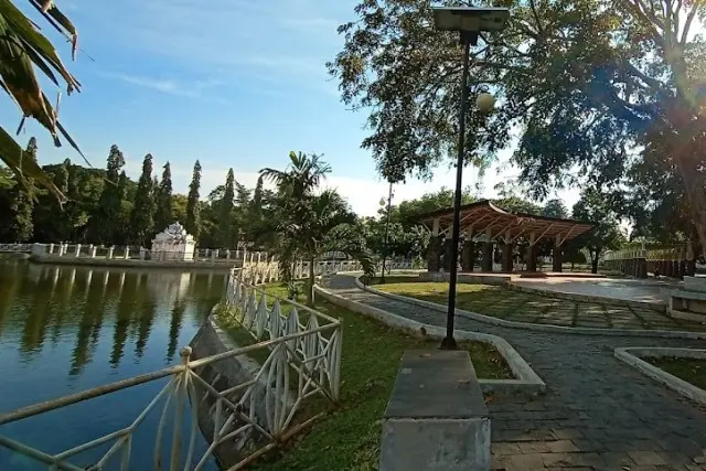 Alamat dan Rute Menuju Taman Putroe Phang Banda Aceh