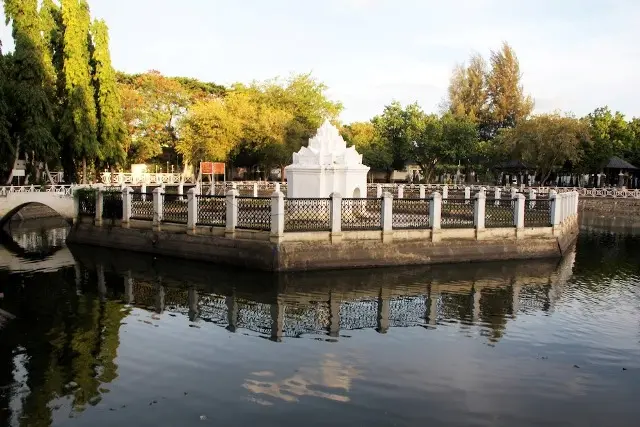 Kegiatan yang Menarik di Taman Putroe Phang Banda Aceh