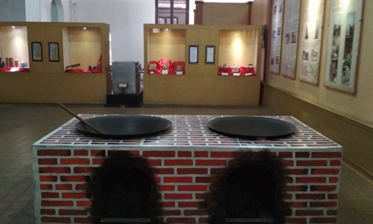 Koleksi Dimiliki Museum Goedang Ransoem