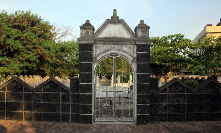 Koleksi Istana Negeri Padang