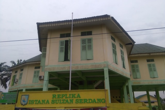 Wisata Replika Istana Sultan Serdang
