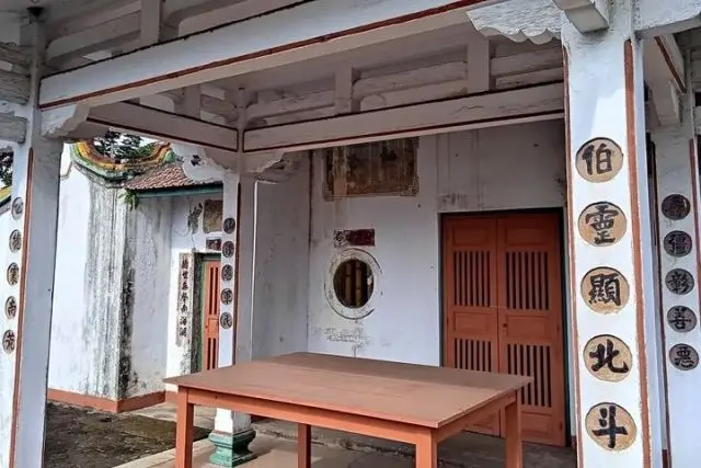 Aktivitas Menarik Kelenteng Hok Tek