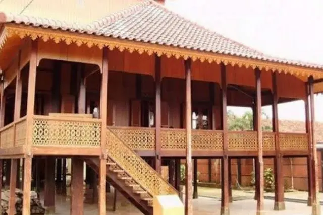 Alamat Nuwo Sesat Olok Gading