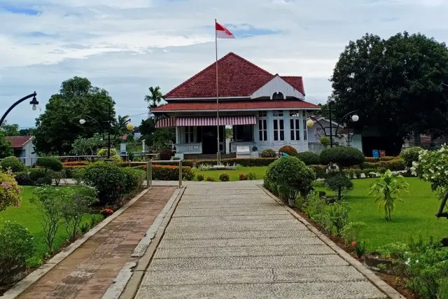 Alamat Rumah Bekas Kediaman Bung Karno