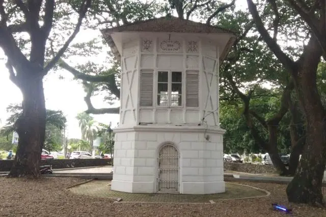 Fasilitas Sentral Telepon Militer Belanda