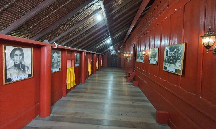 Kolkesi Dimiliki Rumah Cut Nyak Dien