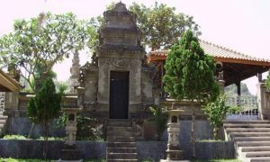 Pura Kerti Bhuana - Sejarah, Keunikan, Lokasi & Ragam Aktivitas