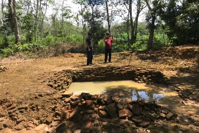 Aktivitas Candi Lesung Batu