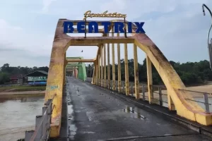 Alamat Wisata Jembatan Beatrix