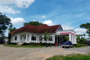 Sejarah Berdirinya Istana Karang