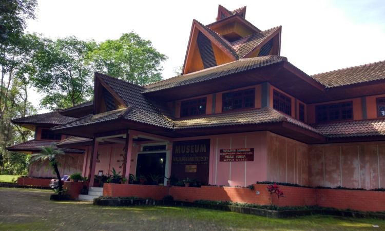 Tiket Museum Gereja Batak Karo