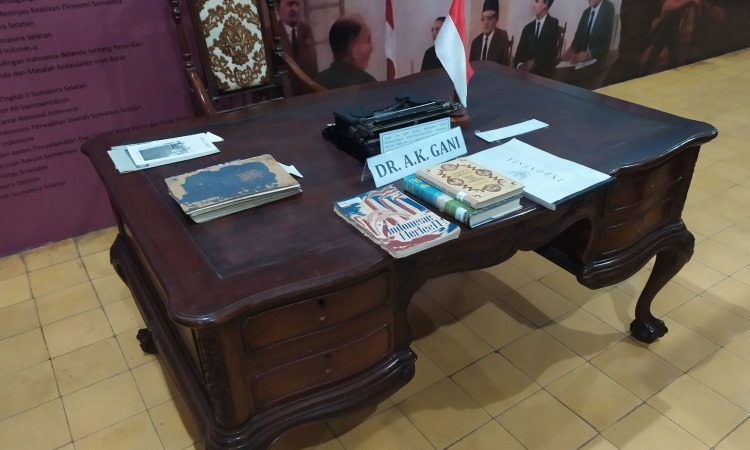 Fasilitas Museum Dr AK Gani