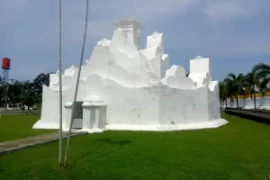 Taman Sari Gunongan - Sejarah, Daya Tarik, Lokasi & Ragam Aktivitas