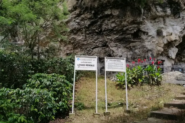 Sejarah Singkat Situs Loyang Mendale