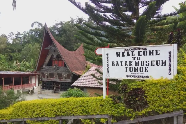Alamat Museum Batak Tomok