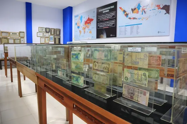 Museum Koleksi dan Galeri Raz - Sejarah, Koleksi, Lokasi & Ragam Aktivitas