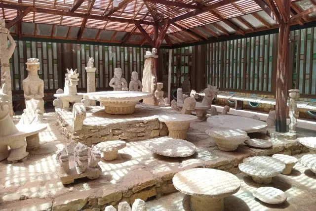 Koleksi Museum Pusaka Nias