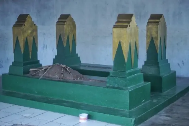 Candi Angsoko - Sejarah, Koleksi, Tiket & Ragam Aktivitas