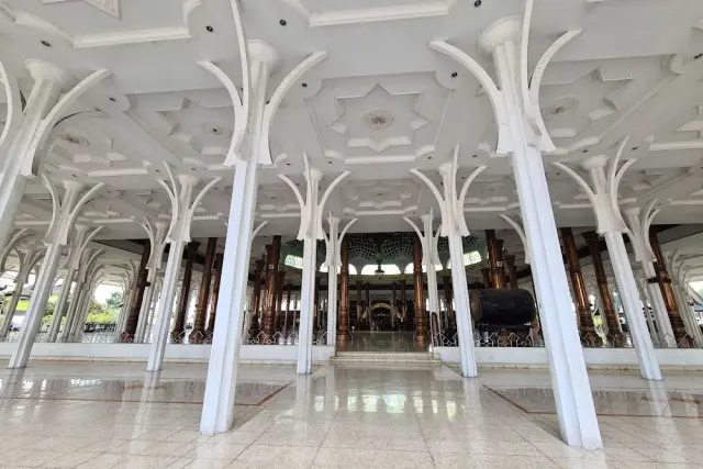 Aktivitas Menarik Masjid Agung Al-Falah