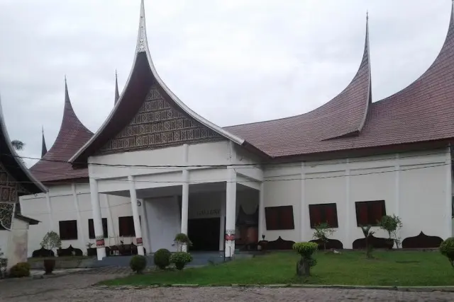 Aktivitas Menarik Taman Budaya Sumatera Barat