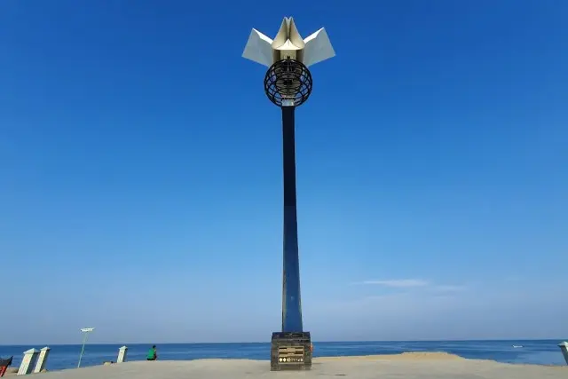 Daya Tarik di Monumen Merpati Perdamaian