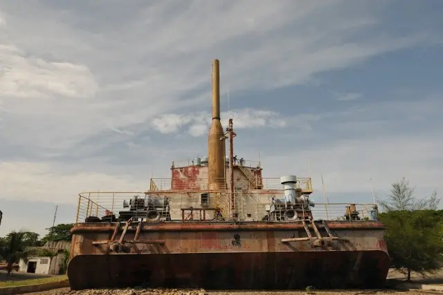 Fasilitas Museum PLTD Apung