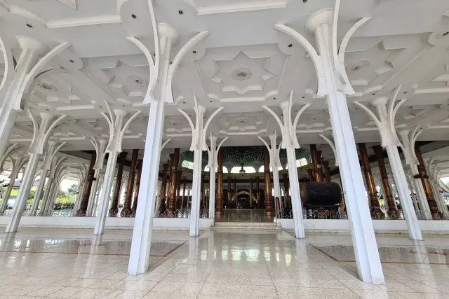 Aktivitas Seru Masjid Agung Al Falah
