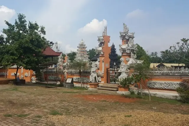 Alamat Pura Giri Indra Lokha