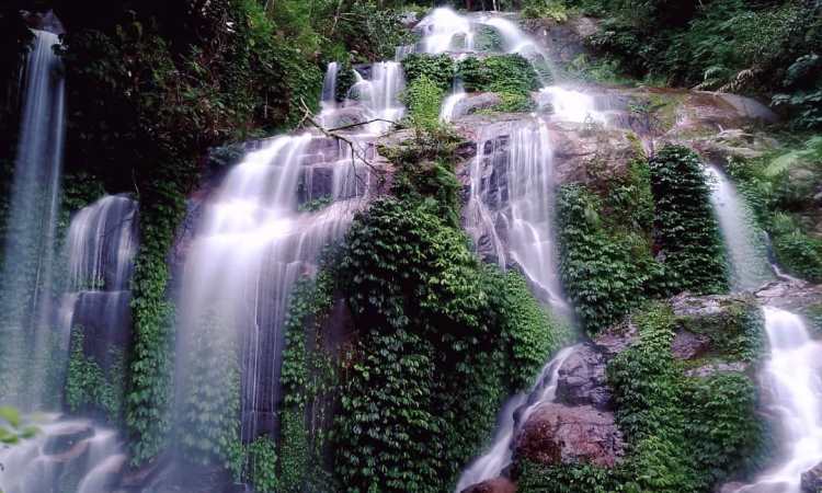 Air Terjun Talang Kemulun