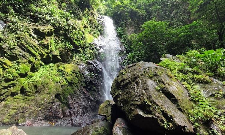Air Terjun Way Kalam