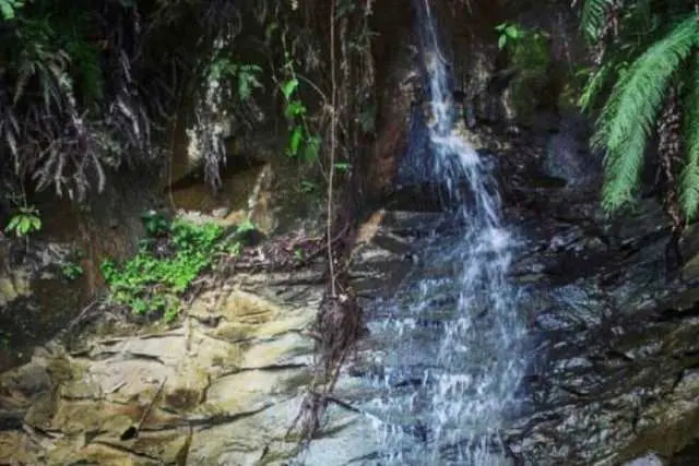 Air Terjun Jeri di Labuhanbatu Utara
