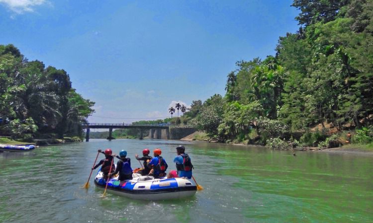 Arung Jeram Sungai Binjai