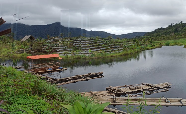 Danau Deduhuk