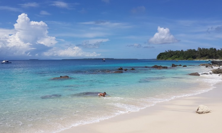 Wisata di Nias, Pulau Asu