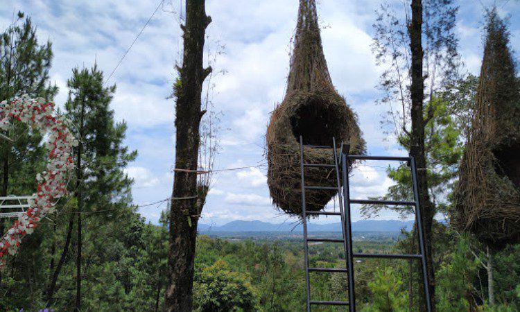 Wisata di Samosir, Puncak Sidiangkat