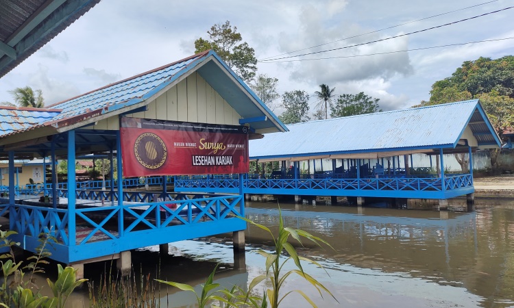 Rumah Makan Lembur Kuring Karjak
