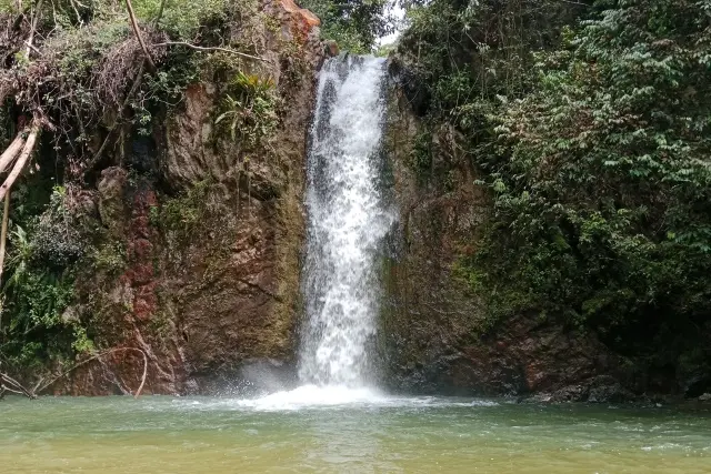 Air Terjun Patisoni