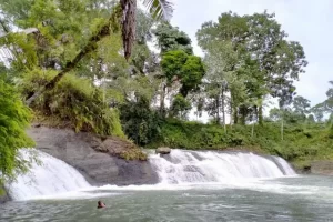 Air Terjun Sampuran Botung