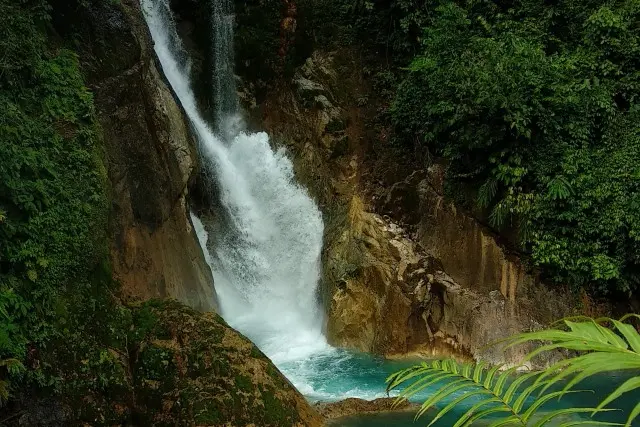 Air Terjun Sipagogo