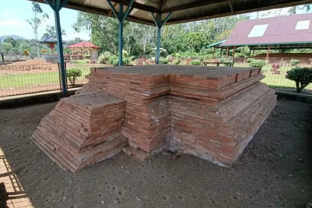 Candi Padang Roco Dharmasraya