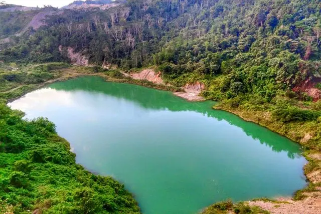 Danau Hijau Bukit Bual