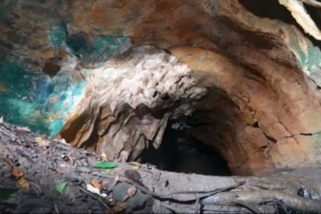 Gua Tuktuk dan Gua Liak Kabor