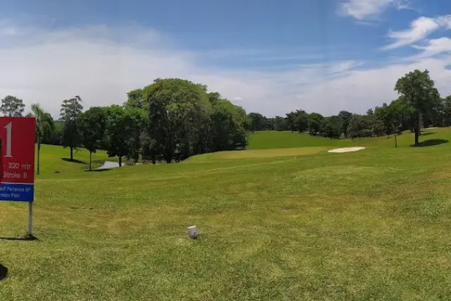 Lapangan Golf Pendopo