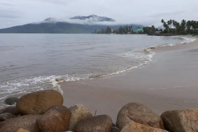 Pantai Bosur, Pantai Cantik yang Sarat Nilai Sejarah di Tapanuli Tengah