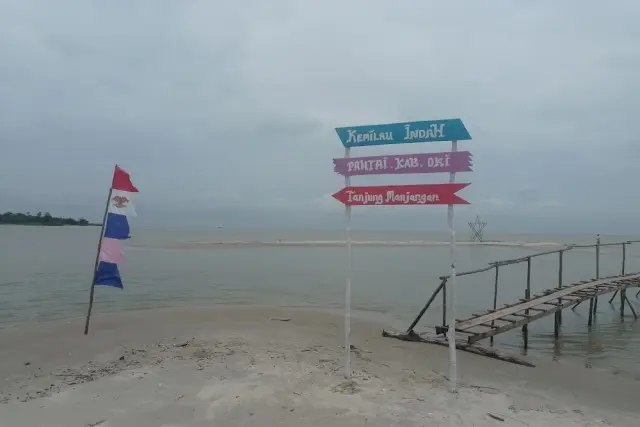 Pantai Tanjung Menjangan