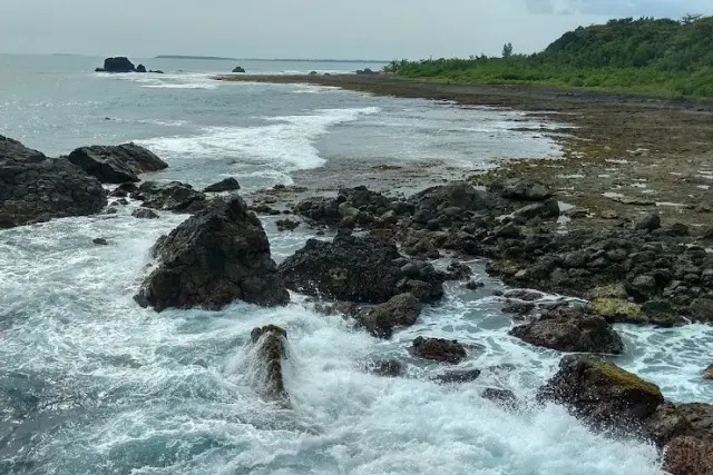 Pantai Valaete di Nias Barat